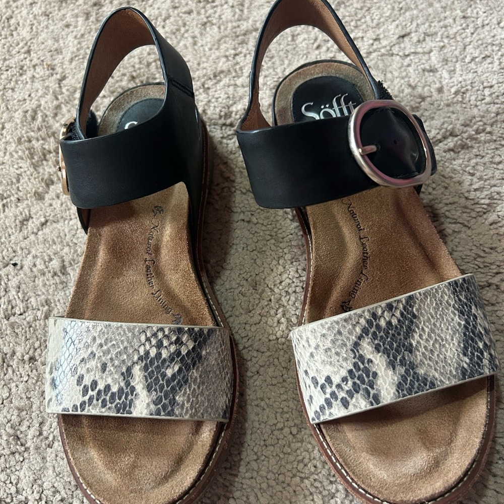 Sofft Bali Embossed Snake Pattern Sandal